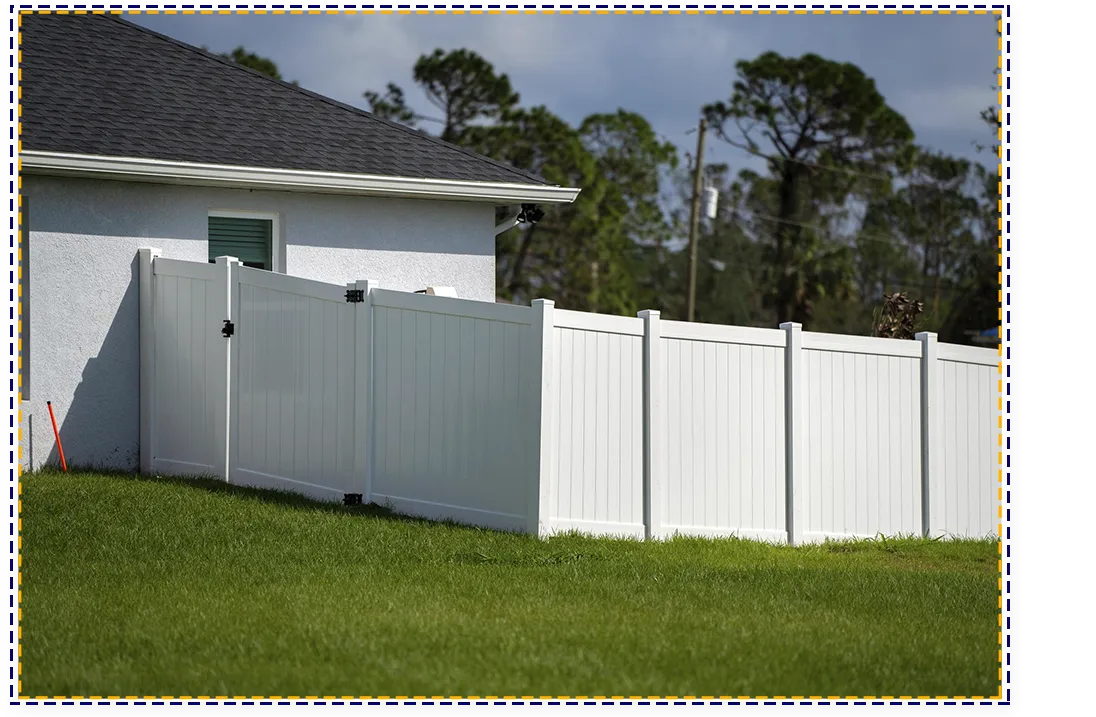 pec-constrction-vinyl-fence